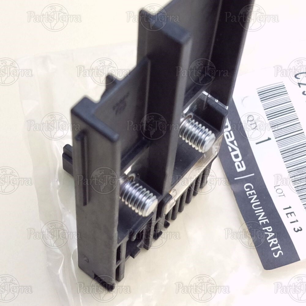 お連絡ブース C235-67-S99 New Genuine OEM Mazda Wiring Harness Fuse Block
