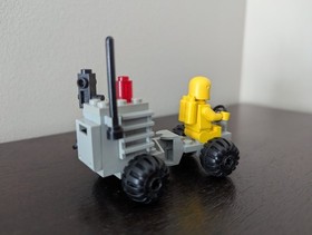 Vintage (1983) LEGO Classic Space set 6823 Surface Transport - RARE