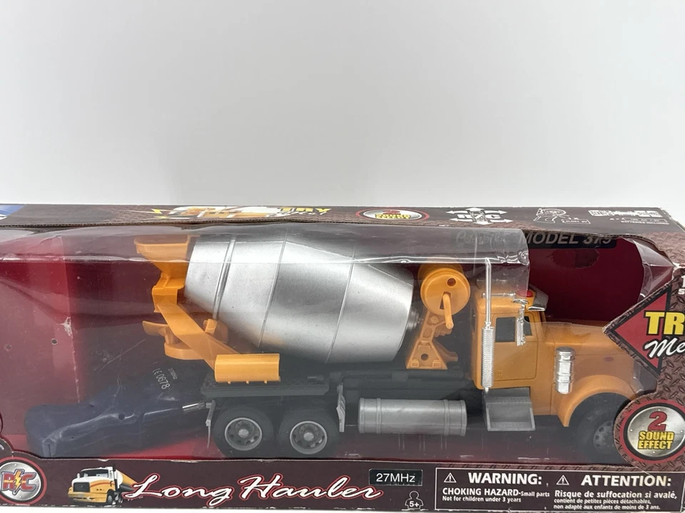 New Ray Peterbilt 379 Cement Mixer Truck 1:32 Sound - Image 2 of 4