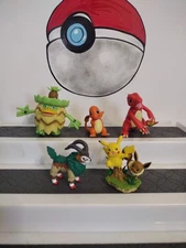 Officially licensed  Pokemon  figurine lot of 5😎 . Very Cool Lot