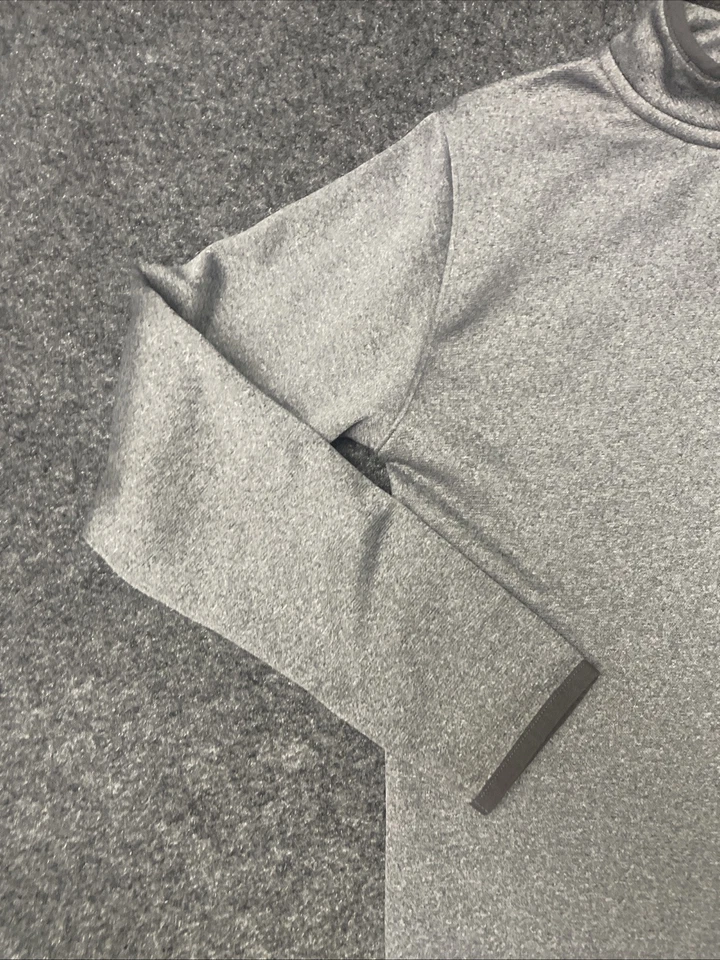 Pullover Maryland Terrapins para niños gris medio manga larga Under Armour para jóvenes Foto 2 de 4