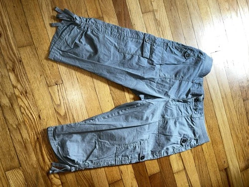 Sonoma Gray Capri Mid-Rise Part Elastic Waist Women's Size 10 Excellent