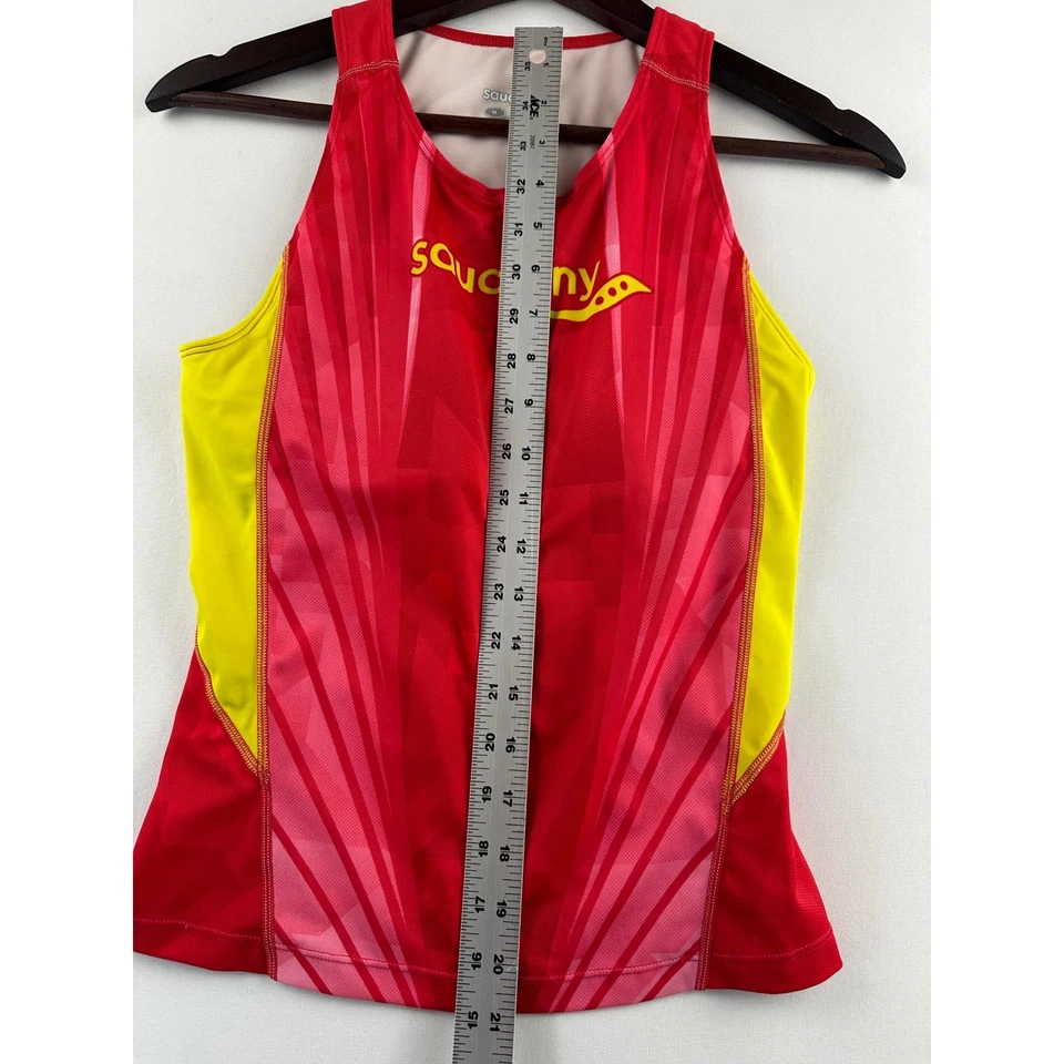 Regata feminina de corrida Saucony vermelha amarela corrida ciclismo bolsos traseiros média - Imagem 4 de 4