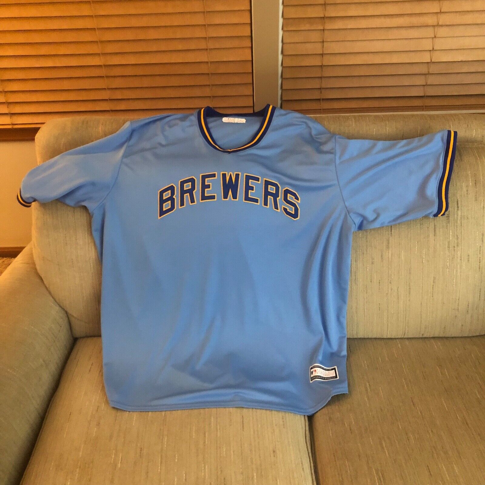 Chicago Cubs Surging In Thrilling Pennant Race: Cody Bellinger Leads The Charge 17 Vintage Milwaukee Brewers Mlb Genuine Merchandise Size 3Xt