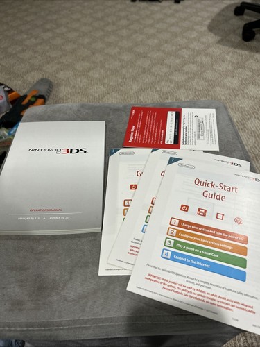 Bedienungsanleitung und Kurzanleitungen für Nintendo 3DS-XL + Registrierungskarte