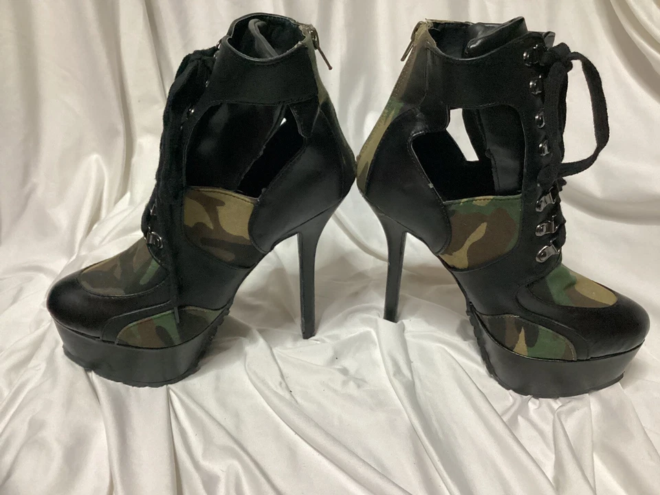 Botas de salto Wild Diva Camp tamanho 8 salto - Imagem 4 de 4