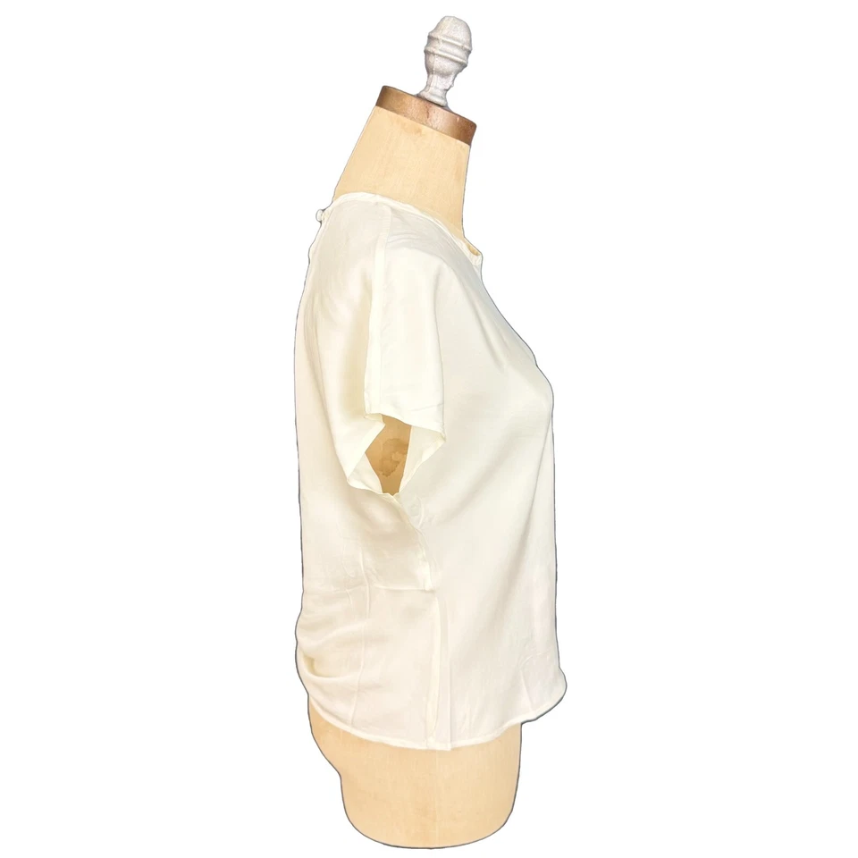 J.CREW Drapey T 恤上衣 XS 象牙色缎面圆领极简主义办公室全新带标签 B39 — 第 2/4 张图片