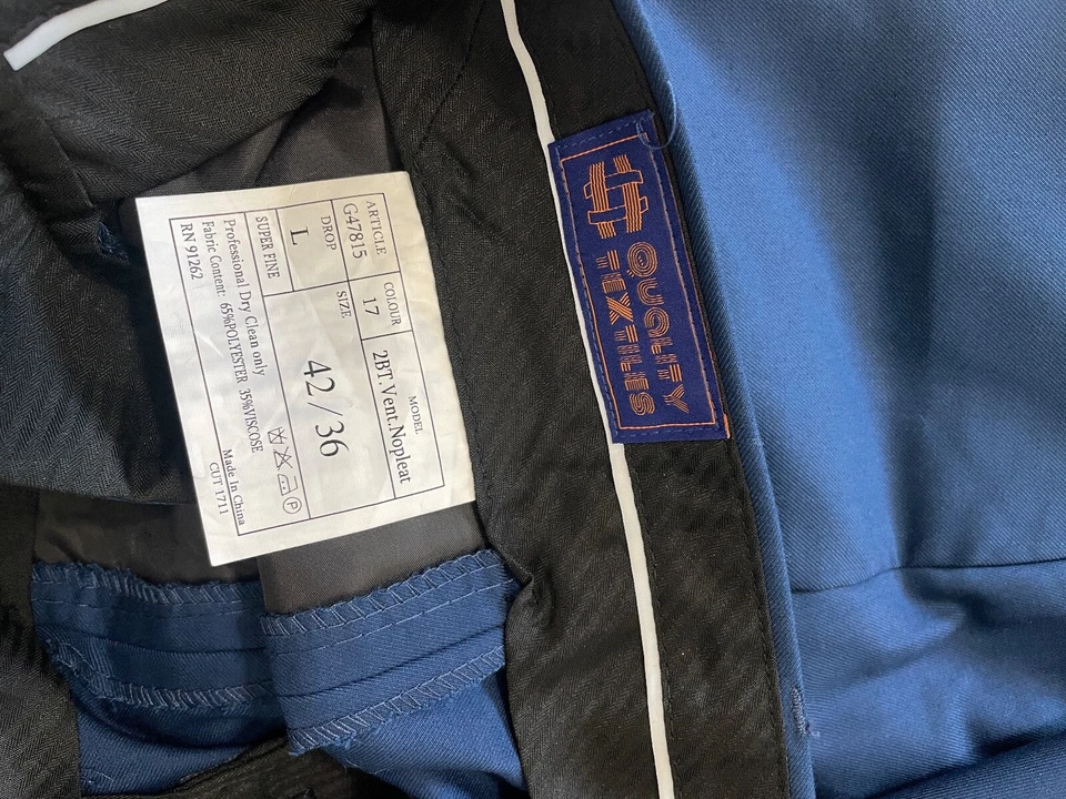 Giorgio Fiorelli Mens Navy REG FIT 2 Piece Suit 42L Jacket 42x36 Pant - Image 4 of 4