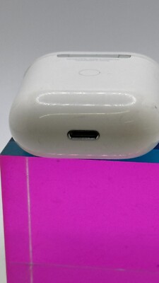 Apple AirPods Wireless Charging Case 1st & 2nd Generation A1938