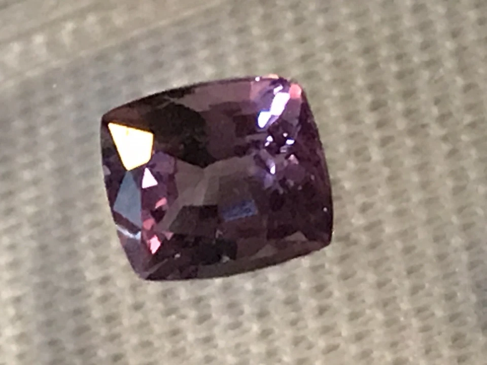 РЕДКАЯ!! РОЗОВАТО-ФИОЛЕТОВЫЙ МАЛАЙСКИЙ ГРАНАТ 1,31 КАРАТА (N) - Изображение 4 из 4