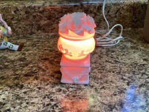 VINTAGE IW Rice small Pink porcelain night Light White Flowers 5”