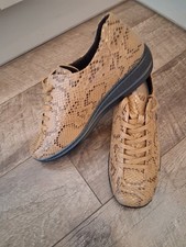 Damart Ladies Size 8, Patient Beige Lace Up Shoes,  New