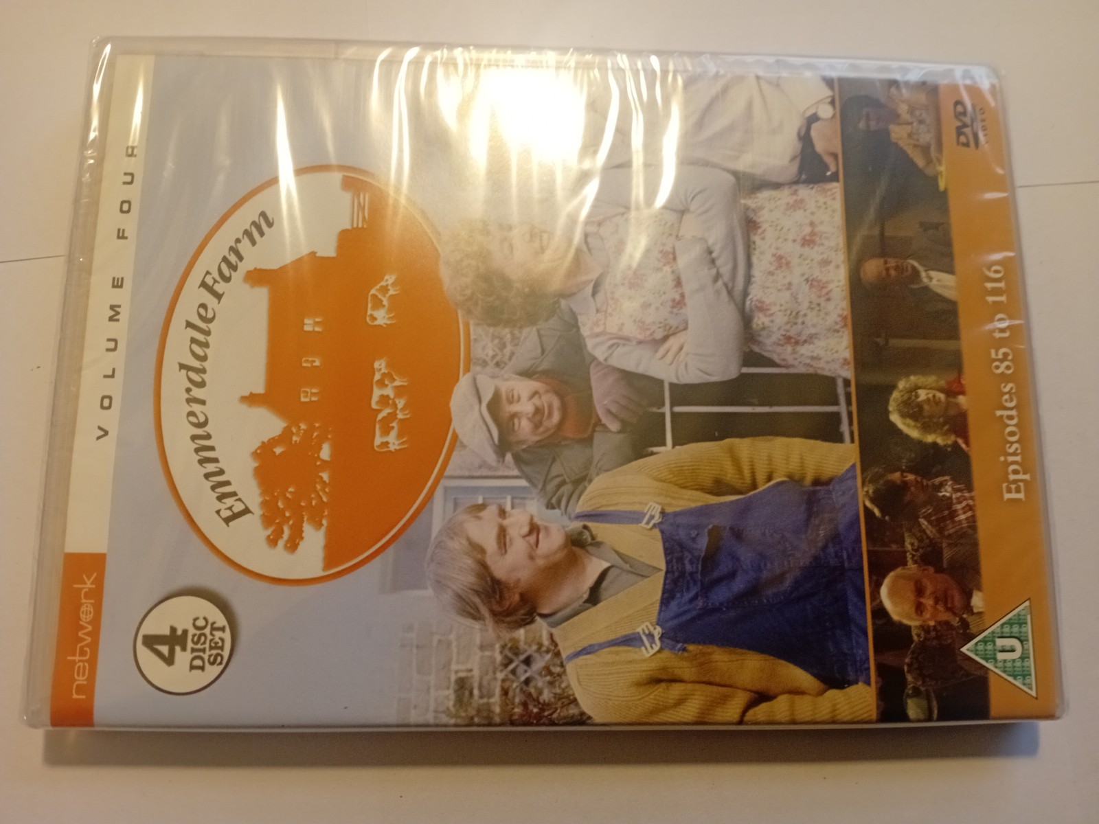 Emmerdale Farm: Volume 4           1973       4  Discs     New        Fast  Ship