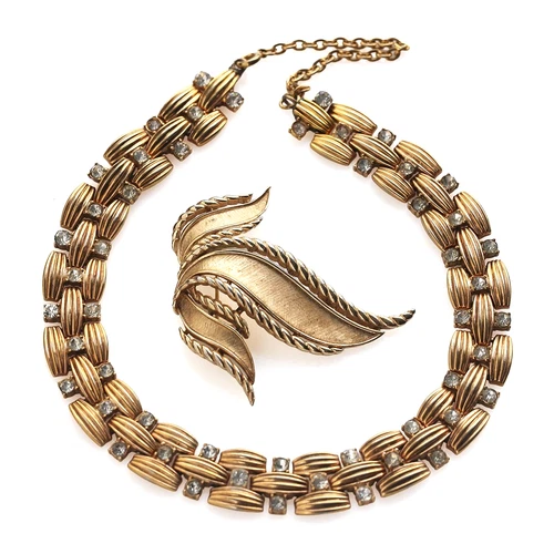 Vintage Trifari Necklace Brooch Goldtone Rhinestones, Necklace As IS