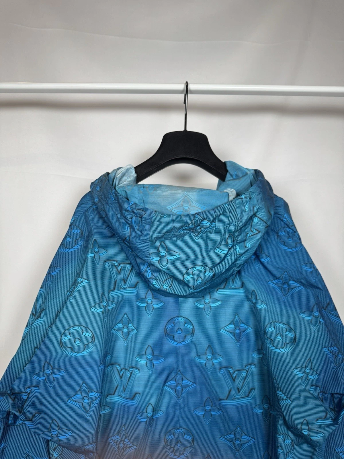 LOUIS VUITTON（LV） Giacca a vento Louis Vuitton 2054 monogramma