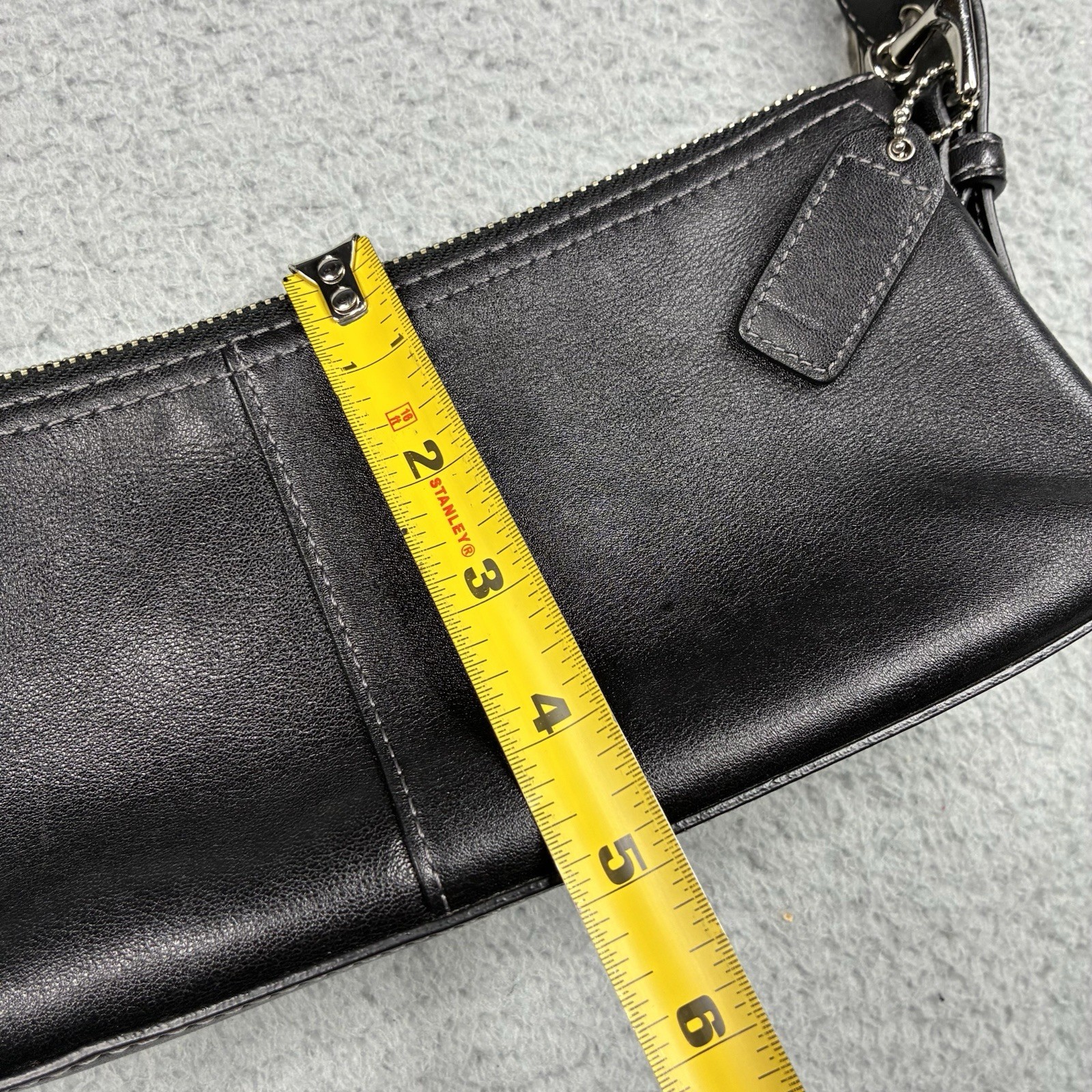 Vintage Coach Hamptons Demi 7461 Black Leather Baguette Shoulder Bag Y2K image 8