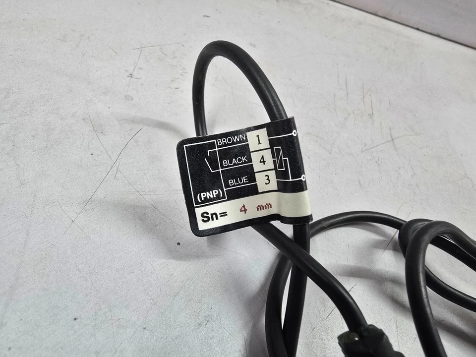 Reflex B0515K2LP Sensor 10-60V-200MA 692.2904.017 - Image 2 of 4