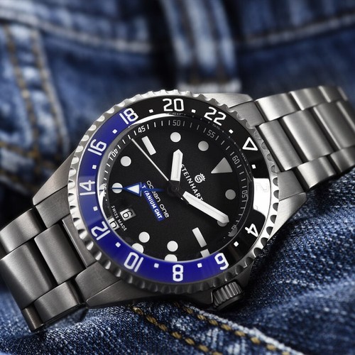 Orologio Uomo Steinhart Ocean One Titanio 500 GMT Ceramica Automatico 103-0662 Batman - Foto 5 di 10