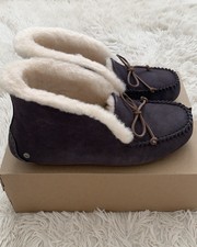 ugg alena midnight