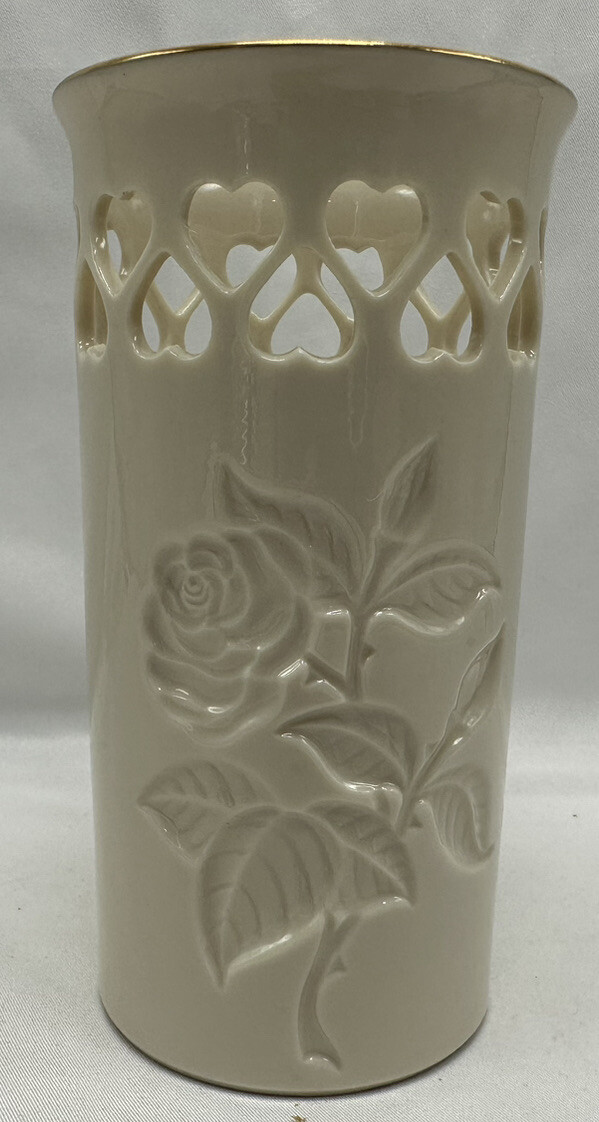 Lenox USA Pierced Hearts 6” Tall Reticulated Porcelain Cream Gold Vase