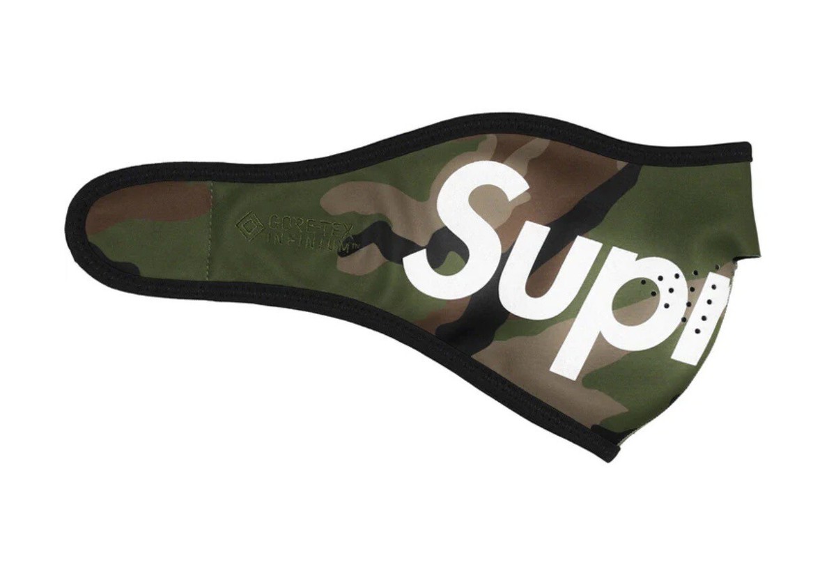 SUPREME Windstopper Woodland Camo Reflective Facemask Ready To