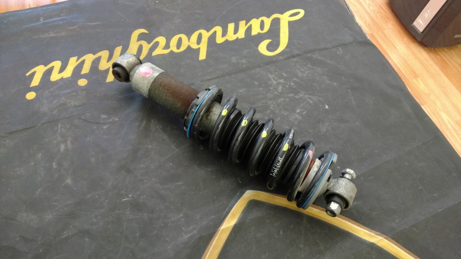 LAMBORGHINI MURCIELAGO LP640 REAR LEFT SHOCK ABSORBER OEM 410512019B 