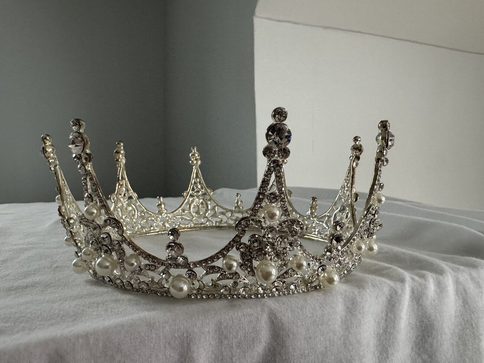 Tiara Crown - image 4