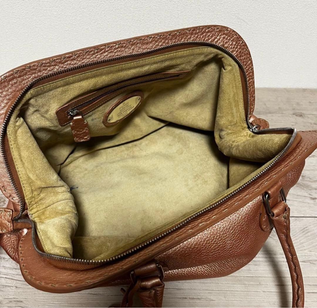 FENDI Cuoio Romano leather handbag with a grained finish and ample storage space thumbnail 21