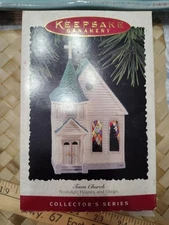 Hallmark Christmas Ornament Town Church 12th Nostalgic and House Shops 1995