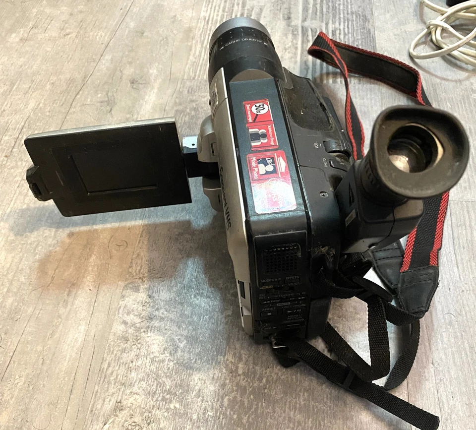 Camescope JVC vhs gr-fxm605s vintage - Photo 2/4