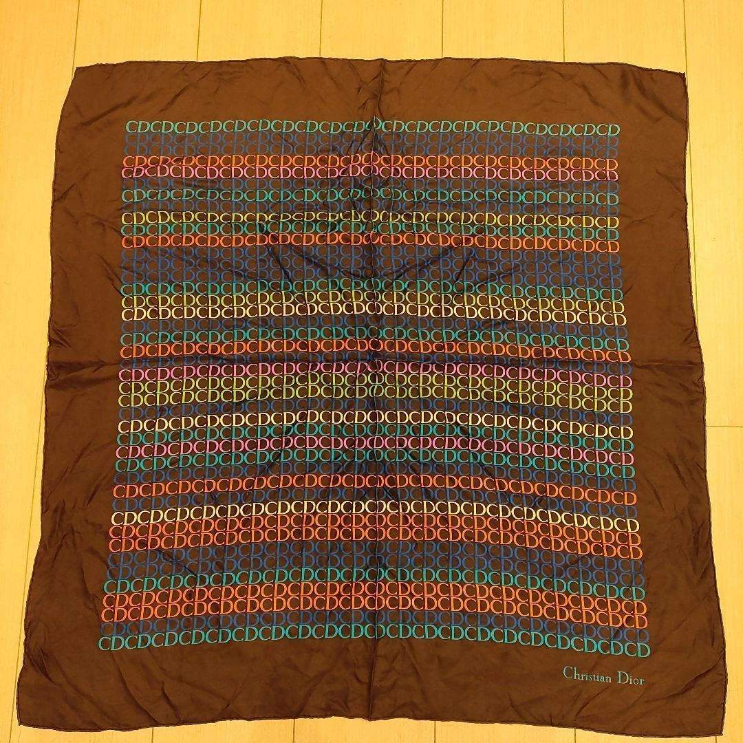 Foulard Christian Dior en soie marron motif logo 30,7 x 30,7 pouces