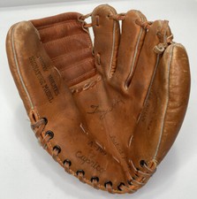 Vintage Caprico A-199 Tommy Holmes Leather Baseball Globe Mitt Signature Model