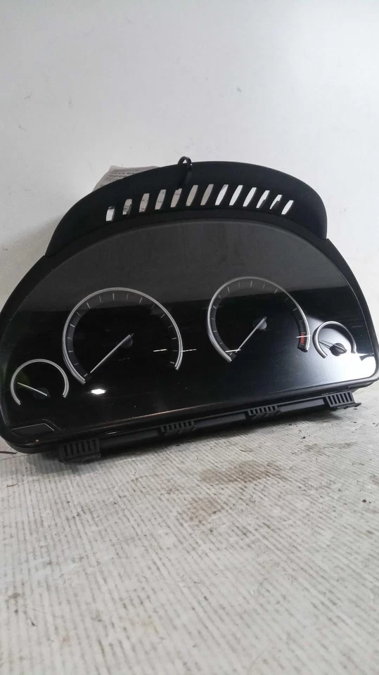 2015 BMW 535i GT Speedometer Gauge OEM Grey 116K Miles NJ25-17268-434334 - Image 3 of 4