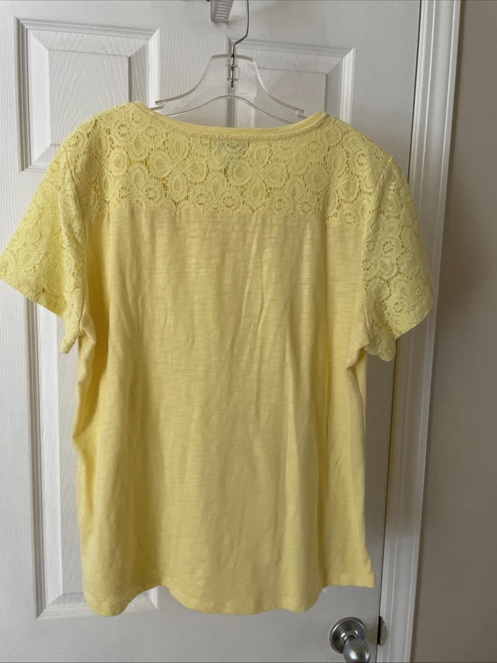Blusa Top Liz Claiborne Mujer Talla 2XL Bonita Amarilla Manga Corta Encaje Delantero Foto 3 de 3