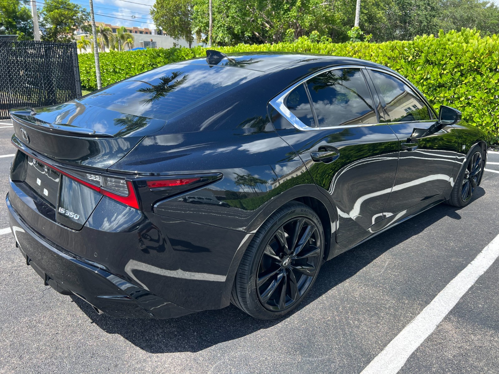 Lexus IS - Image 16
