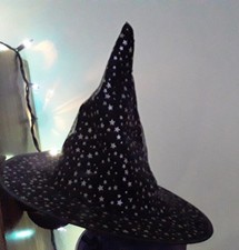 Kids Halloween Classic Black Witch Hat.