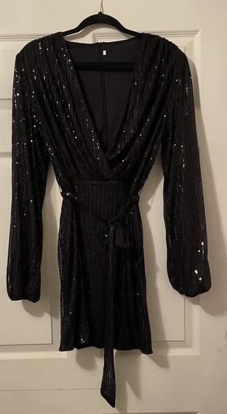 Black Sequin Long Sleeve V-Neck Mini Dress Size L  Party Clubwear