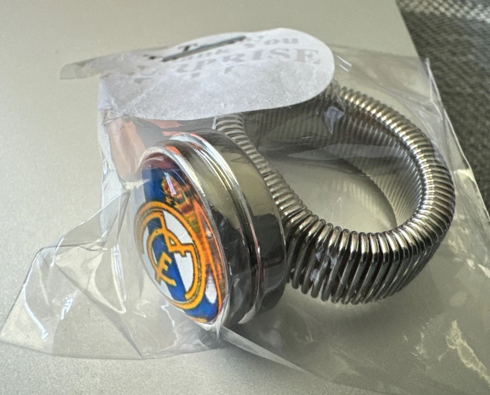 Auténtico Real Madrid Unisex Fútbol Fútbol Fútbol Plata Equipo Anillo Talla Única Foto 3 de 4