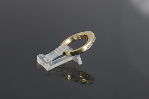 $6,800 Estate Gucci 18K Yellow Gold Square Asscher Cut Diamond Stackable Ring - Picture 10 of 10