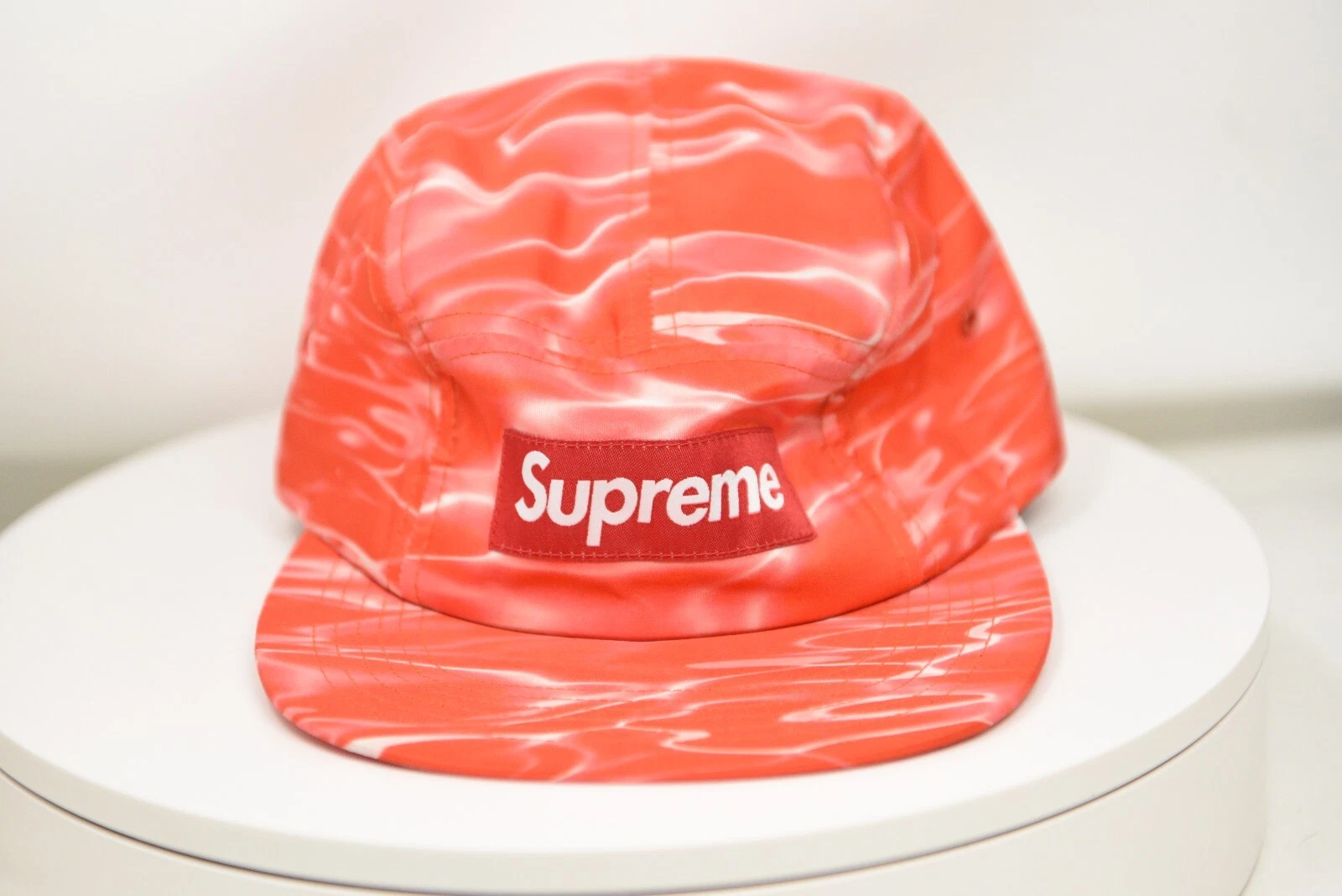 Casquette de camp SUPREME Ripple rouge DSWT !! Logo boîte fabriqué aux États Unis S/S 17   RARE !!
