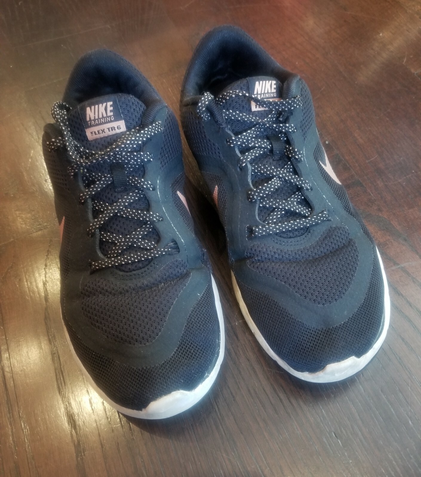 nike flex tr8 women's training shoe review