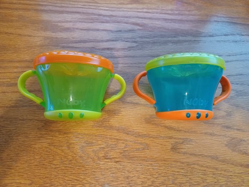 Set of 2 Nuby Snack Keeper - Picture 2 of 3