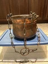 COPPER LG CAULDRON, COOKING POT OVER FIRE OR PLANTER WITH WROGHT IRON CHAIN