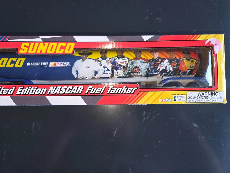Sunoco NASCAR 2005 edición limitada petrolero en caja original Foto 2 de 4