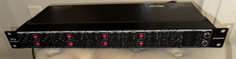 Samson SM10 10-Channel Rack Line Mixer Tested Working Ch 1 XLR Low Output
