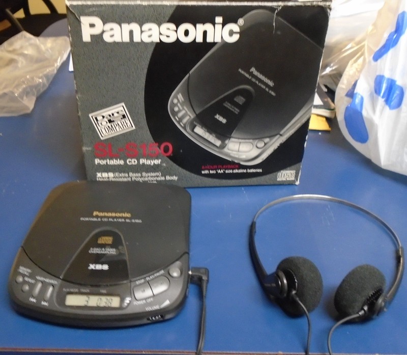 Panasonic SL-S150 Portable CD Player Discman Working With Box & Headphones