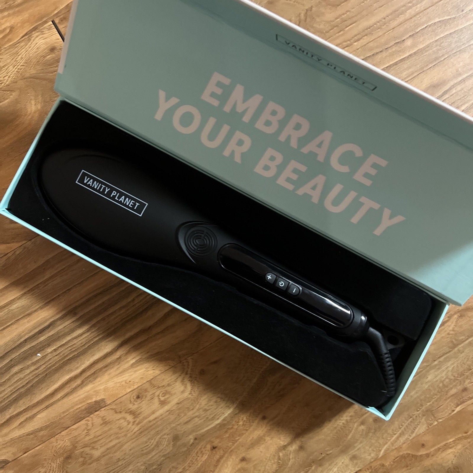 Vanity Planet Flow Ceramic Straightening Brush