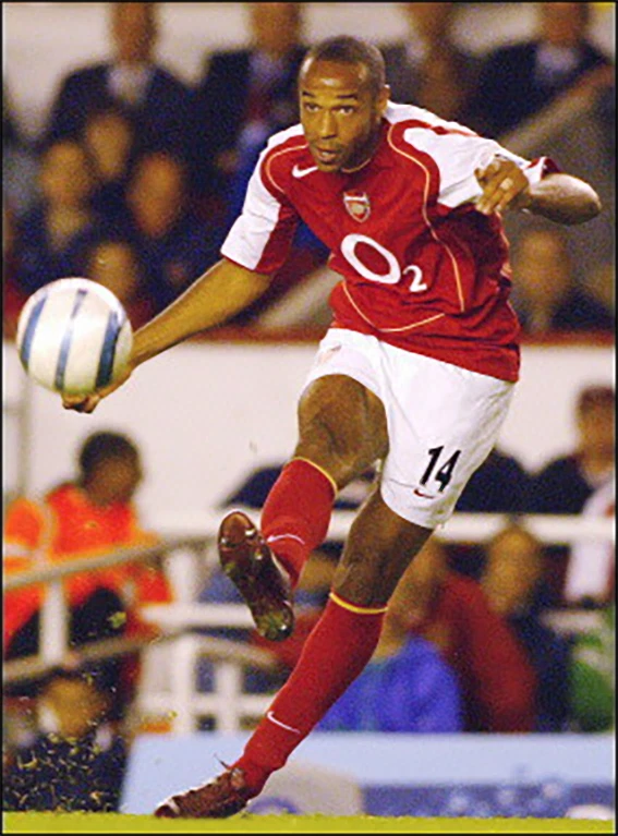 arsenal 04 05 kit