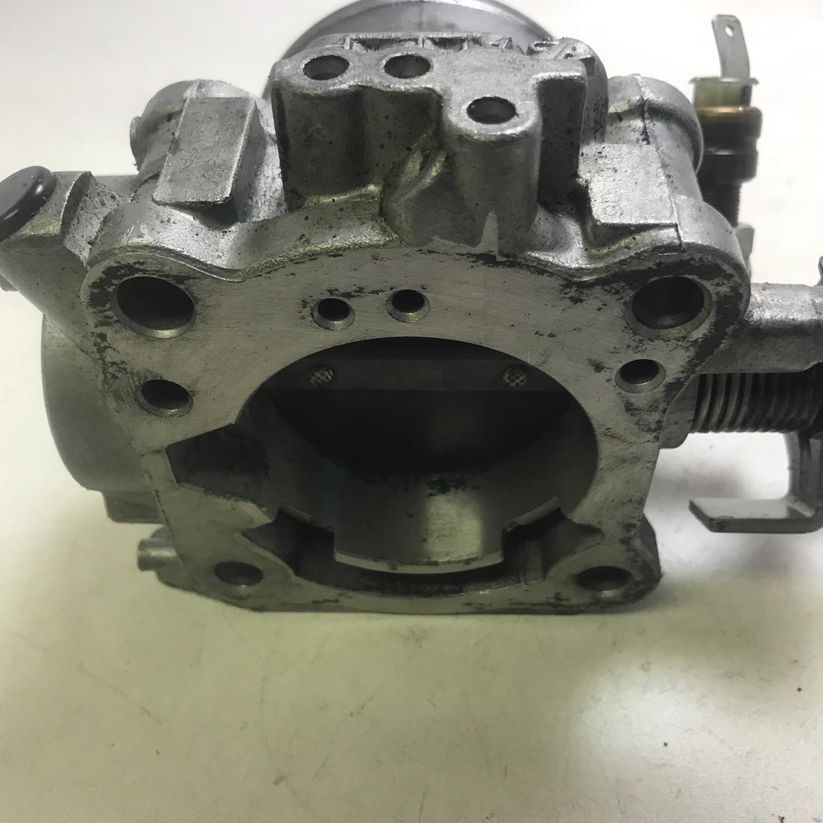 SUZUKI DF140 140 HP THROTTLE BODY ASSY 1330090J00 eBay