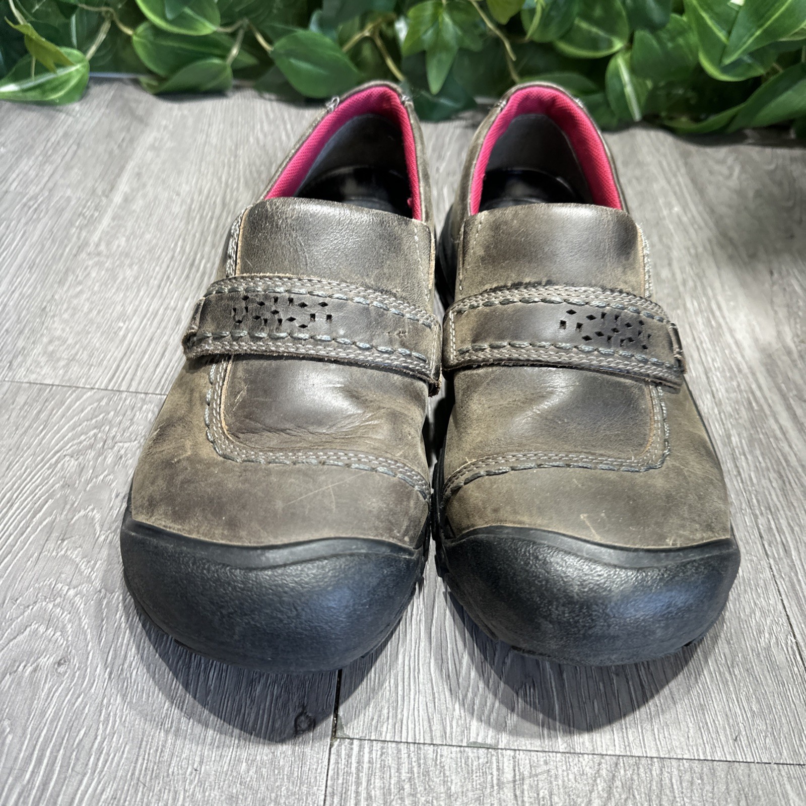 KEEN KACI LINEA DONNA SCARPE SLIP ON PELLE MARRONE PIENO FIORE US 7 5 EU 38